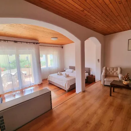 Apartment Kraljic Punat