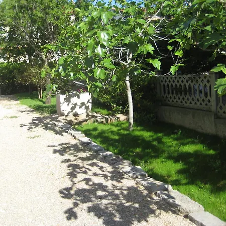 Kraljic アパート